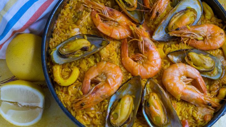 Big Feast, Big Crowd: 15 Christmas Dinner Ideas For A Large Group
